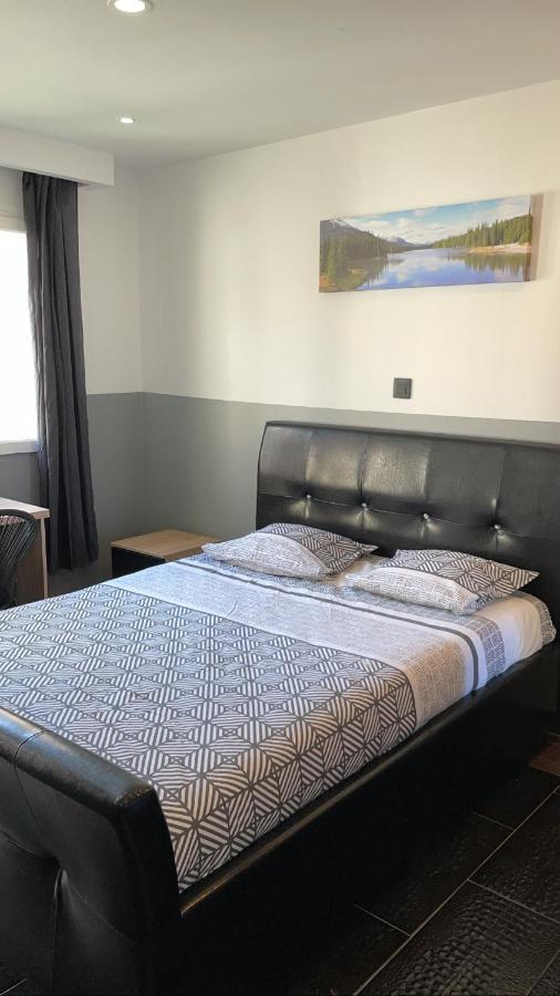 מרסיי Hotel Nd Five מראה חיצוני תמונה
